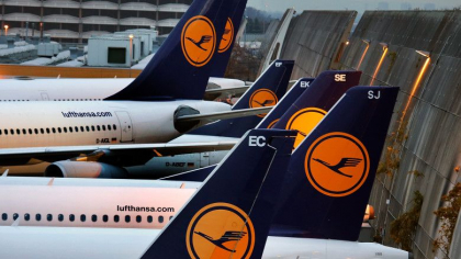 Un insotitor de bord Lufthansa face dezvaluiri despre haosul zborurilor: Mizerie, probleme de securitate, in avioane nu mai e mancare Un insotitor de bord Lufthansa face dezvaluiri despre haosul zborurilor: Mizerie, probleme de securitate, in avioane nu mai e mancare