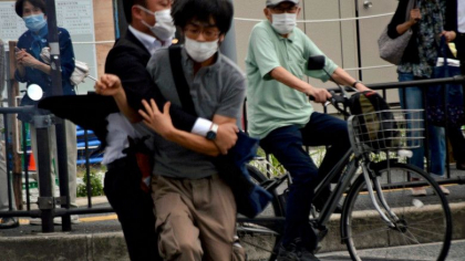 Cine este barbatul care l-a impuscat pe Shinzo Abe. Si-ar fi confectionat singur arma