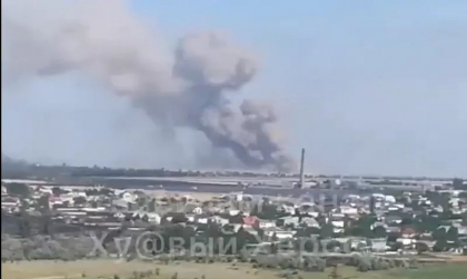 Explozie la un depozit de munitie al rusilor din Ciornobaiivka, localitate ocupata temporar de fortele ruse - VIDEO Explozie la un depozit de munitie al rusilor din Ciornobaiivka, localitate ocupata temporar de fortele ruse - VIDEO
