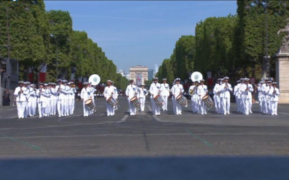 Defilare militara la Paris, de Ziua Nationala a Frantei, sub semnul razboiului rus de la portile Europei. Militari romani participa la parada - VIDEO
