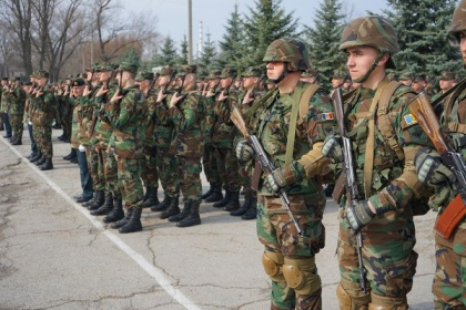 De ce Moldova are nevoie sa-si intareasca capacitatea de aparare? Sandu: „Daca Rusia incearca sa vina peste noi, ce facem noi, trimitem armata cu sapa sa ne apere?” De ce Moldova are nevoie sa-si intareasca capacitatea de aparare? Sandu: „Daca Rusia incearca sa vina peste noi, ce facem noi, trimitem armata cu sapa sa ne apere?”