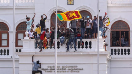 Decaderea dinastiei „regilor razboinici” din Sri Lanka: Cum a ajuns presedintele-erou al tarii sa fie alungat de propriul sau popor - FOTO