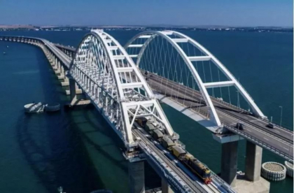 Un deputat rus considera ca atacarea podului lui Putin este o "fantezie bolnava a Kievului"
