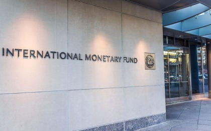FMI isi va revizui „semnificativ” estimarile privind evolutia economiei mondiale
