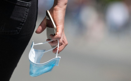 Oamenii - obligati sa poarte din nou masca de protectie in transportul public si spatiile inchise, in regiunea transnistreana Oamenii - obligati sa poarte din nou masca de protectie in transportul public si spatiile inchise, in regiunea transnistreana
