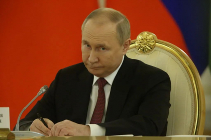 Putin e „grav bolnav”, arata ca un hamster, spune un cunoscut jurnalist. „Ne-ar omori pe toti?” Putin e „grav bolnav”, arata ca un hamster, spune un cunoscut jurnalist. „Ne-ar omori pe toti?”