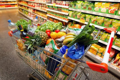Rusii incep sa cumpere produse alimentare mai ieftine din cauza inflatiei