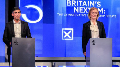 Viitorul premier al Marii Britanii va fi decis dintre Rishi Sunak si Liz Truss
Viitorul premier al Marii Britanii va fi decis dintre Rishi Sunak si Liz Truss