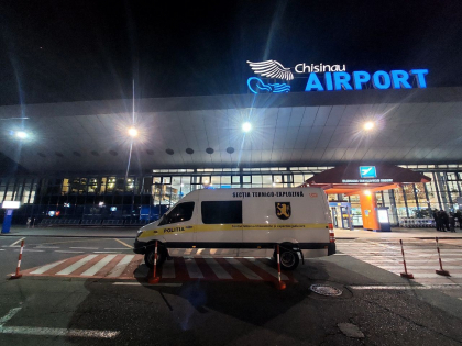 O noua alerta cu bomba falsa a dat peste cap programul Aeroportului International Chisinau. Ce spune Politia de Frontiera - FOTO O noua alerta cu bomba falsa a dat peste cap programul Aeroportului International Chisinau. Ce spune Politia de Frontiera - FOTO