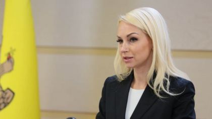 Ultima ora. Ofiterii CNA verifica biroul de la Parlament al deputatului Marina Tauber