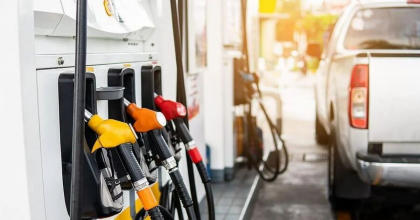 Vesti imbucuratoare pentru soferi. Carburantii - din ce in ce mai ieftini. Noile preturi stabilite de ANRE - FOTO Vesti imbucuratoare pentru soferi. Carburantii - din ce in ce mai ieftini. Noile preturi stabilite de ANRE - FOTO