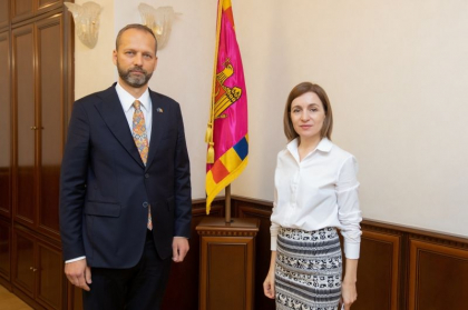 Maia Sandu a discutat cu ambasadorul UE in Republica Moldova, Janis Mazeiks: „Tara noastra conteaza pe sprijinul Uniunii Europene privind asigurarea securitatii energetice” - FOTO Maia Sandu a discutat cu ambasadorul UE in Republica Moldova, Janis Mazeiks: „Tara noastra conteaza pe sprijinul Uniunii Europene privind asigurarea securitatii energetice” - FOTO