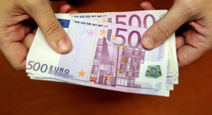 Ar fi cerut de la o femeie peste 5000 de euro pentru a-i ajuta sotul sa iasa de la inchisoare. Un barbat - retinut de CNA pentru a doua oara
