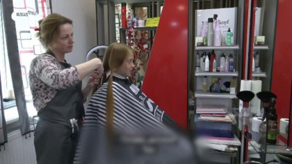 Rusia neaga atacul de la Odesa. O fetita de 9 ani din Ucraina si-a donat parul pentru achizitia de arme
Rusia neaga atacul de la Odesa. O fetita de 9 ani din Ucraina si-a donat parul pentru achizitia de arme