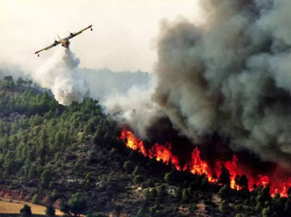 Bilantul incendiilor uriase din Franta: Focul a mistuit aproape 21.000 de hectare de padure. Peste 36.000 de persoane evacuate 