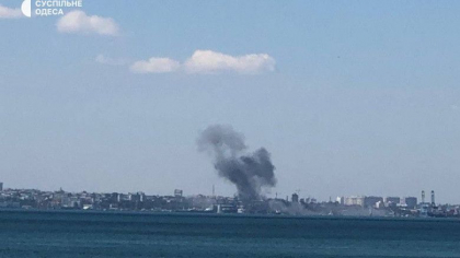 La o zi dupa ce a negat atacul asupra portului Odesa, Rusia spune ca a fost „o lovitura de inalta precizie”
La o zi dupa ce a negat atacul asupra portului Odesa, Rusia spune ca a fost „o lovitura de inalta precizie”