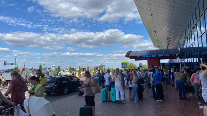 Pe Aeroportul din Chisinau a fost anuntata o noua alerta cu bomba. Toate persoanele - evacuate - VIDEO
