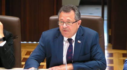 Gheorghe Leiciu a cerut crearea unui sistem complex de deputati in Parlament: "96 de deputati sa fie alesi pe circumscriptie nationala, iar 5 deputati din Gagauzia" Gheorghe Leiciu a cerut crearea unui sistem complex de deputati in Parlament: "96 de deputati sa fie alesi pe circumscriptie nationala, iar 5 deputati din Gagauzia"