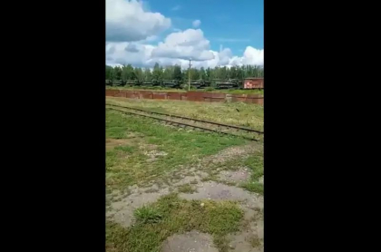 Armata rusa a scos din depozite alte tunuri autopropulsate 2S7 „Pion”: „Poate le duc la fier vechi” - VIDEO Armata rusa a scos din depozite alte tunuri autopropulsate 2S7 „Pion”: „Poate le duc la fier vechi” - VIDEO