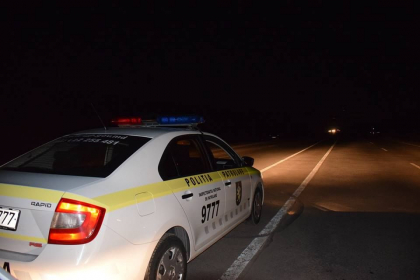 O minora ar fi fost tinuta cu forta de niste persoane necunoscute intr-un automobil, la Orhei. Cum s-a intamplat totul si ce au spus faptasii O minora ar fi fost tinuta cu forta de niste persoane necunoscute intr-un automobil, la Orhei. Cum s-a intamplat totul si ce au spus faptasii