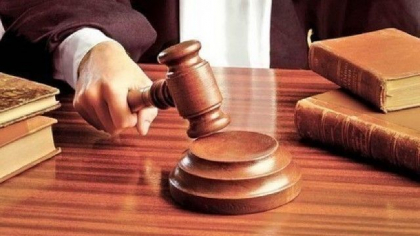 Ar putea sta pana la zece ani in inchisoare, dupa ce a exportat ilegal arme si munitii in valoare de peste noua milioane de lei. Un moldovean - pus sub invinuire Ar putea sta pana la zece ani in inchisoare, dupa ce a exportat ilegal arme si munitii in valoare de peste noua milioane de lei. Un moldovean - pus sub invinuire