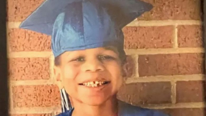 Un copil de 7 ani din Texas a fost gasit mort in masina de spalat la cateva ore dupa ce parintii l-au dat disparut