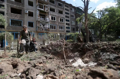 Trupele ucrainene au respins cu succes atacurile rusilor din apropierea orasului Donetk - evaluarea britanica
Trupele ucrainene au respins cu succes atacurile rusilor din apropierea orasului Donetk - evaluarea britanica