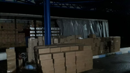 Un sofer - retinut pentru 72 de ore, dupa ce a incercat sa iasa din tara cu peste 3,8 milioane tigari. PCCOCS: „A refuzat sa colaboreze cu echipa de investigatie” Un sofer - retinut pentru 72 de ore, dupa ce a incercat sa iasa din tara cu peste 3,8 milioane tigari. PCCOCS: „A refuzat sa colaboreze cu echipa de investigatie”
