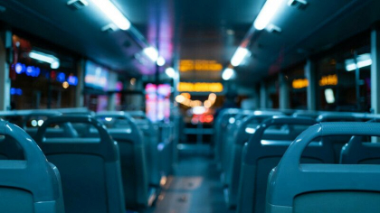 Trei persoane au fost ucise intr-un bombardament rusesc in timp ce erau evacuate din Herson cu un microbuz Trei persoane au fost ucise intr-un bombardament rusesc in timp ce erau evacuate din Herson cu un microbuz