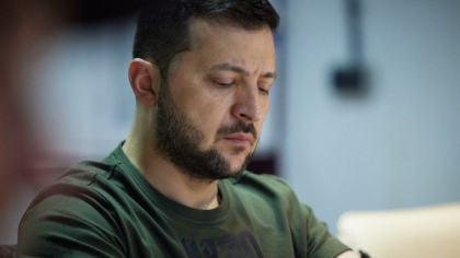 Zelenski, dupa ce prima nava cu cereale a parasit Ucraina: „Nu inseamna nimic. Economia e in coma”
Zelenski, dupa ce prima nava cu cereale a parasit Ucraina: „Nu inseamna nimic. Economia e in coma”