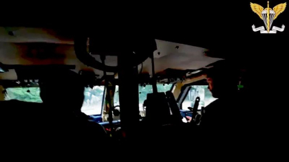 Parasutistii ucraineni au primit transportoarele moderne „Husky” din Marea Britanie - VIDEO 