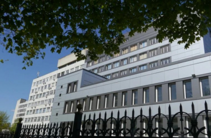 O femeie a cazut in gol de la etajul opt al Institutului de Medicina Urgenta din capitala. Ce spune politia O femeie a cazut in gol de la etajul opt al Institutului de Medicina Urgenta din capitala. Ce spune politia