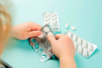 Caz socant la Ribnita. O fetita de doi ani a ajuns la spital, dupa ce s-a intoxicat cu medicamente 