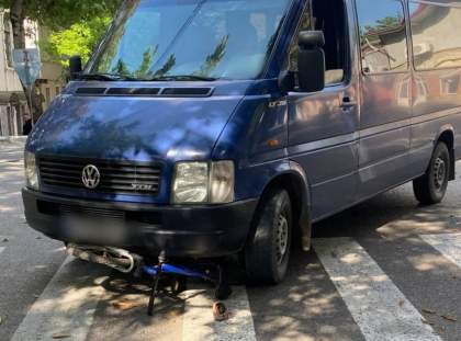 O minora a fost lovita de un automobil in timp ce se plimba cu bicicleta, la Soroca. Ce spune politia