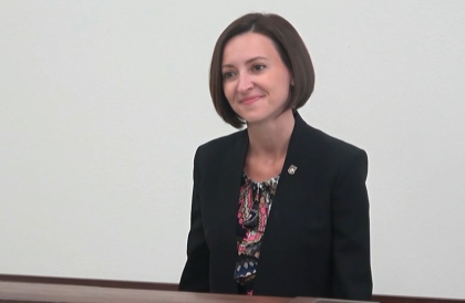 Noua sefa a Procuraturii Anticoruptie si-a depus juramantul. Veronica Dragalin: „Jur sa respect cu strictete Constitutia, legile Republicii Moldova, drepturile si libertatile omului”