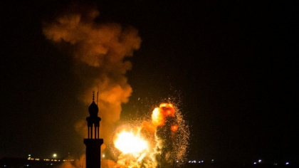 Israelul continua sa bombardeze Fasia Gaza. Egiptul a initiat negocieri pentru oprirea operatiunii - FOTO/VIDEO Israelul continua sa bombardeze Fasia Gaza. Egiptul a initiat negocieri pentru oprirea operatiunii - FOTO/VIDEO
