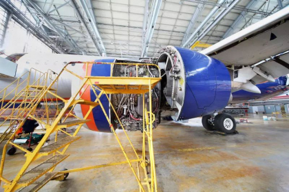 „Asta o sa doara”. Din cauza sanctiunilor, Rusia dezmembreaza avioane pentru ca altele sa mai poata sa zboare. Expertii spun ca este doar o chestiune de timp pana cand aeronavele vor fi „canibalizate”