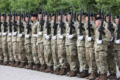 Inca o tara europeana anunta ca va instrui militari ucraineni pe teritoriul sau Inca o tara europeana anunta ca va instrui militari ucraineni pe teritoriul sau