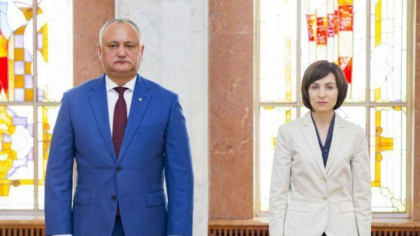 Maia Sandu, dupa ce fostul presedinte Igor Dodon a acuzat-o ca ar sta in spatele huiduielilor mamei sale: "Justitia trebuie sa faca dreptate, nu circ" Maia Sandu, dupa ce fostul presedinte Igor Dodon a acuzat-o ca ar sta in spatele huiduielilor mamei sale: "Justitia trebuie sa faca dreptate, nu circ"