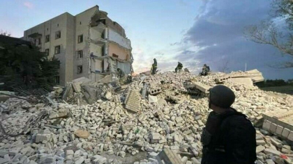 Noi bombardamente in Donetk. Sapte civili au fost ucisi Noi bombardamente in Donetk. Sapte civili au fost ucisi
