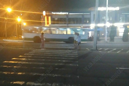 Un barbat a ajuns la spital, dupa ce a fost lovit de o masina in timp ce traversa strada regulamentar, la Bender. Cum s-a intamplat totul 