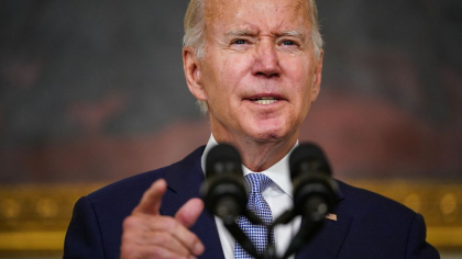 SUA: Biden condamna ''atacul brutal'' asupra scriitorului Salman Rushdie