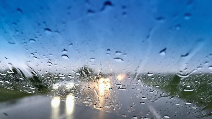 Ploi cu descarcari electrice in toata tara. Cum va fi vremea astazi, dar si in urmatoarele zile. Prognoza meteo - FOTO