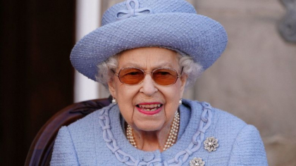 Barbatul inarmat cu o arbaleta, arestat langa Castelul Winsdor, a vrut sa o omoare pe Regina
Barbatul inarmat cu o arbaleta, arestat langa Castelul Winsdor, a vrut sa o omoare pe Regina