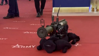 Noile „arme minune” ale armatei lui Putin: Un caine-robot „ninja” fabricat in China si un camion fara sofer