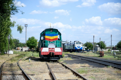 Tronsonul de cale ferata Basarabeasca-Berezina va fi pus in circulatie din septembrie. Spinu: „Initial pentru transportul de marfa” Tronsonul de cale ferata Basarabeasca-Berezina va fi pus in circulatie din septembrie. Spinu: „Initial pentru transportul de marfa”