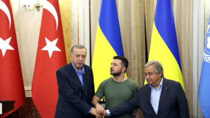 Seful ONU avertizeaza ca orice avarie la centrala Zaporojie ar fi o "sinucidere". Erdogan este ingrijorat de "un nou Cernobil"
Seful ONU avertizeaza ca orice avarie la centrala Zaporojie ar fi o "sinucidere". Erdogan este ingrijorat de "un nou Cernobil"