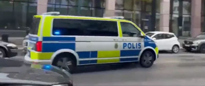 Un adolescent este autorul atacului armat de la mall-ul din Malmo, sudul Suediei Un adolescent este autorul atacului armat de la mall-ul din Malmo, sudul Suediei