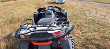 S-a urcat la ghidonul unui ATV, insa a pierdut controlul si s-a inversat, la Causeni. Un copil de 10 ani impreuna cu alti doi adolescenti - transportati la spital - FOTO S-a urcat la ghidonul unui ATV, insa a pierdut controlul si s-a inversat, la Causeni. Un copil de 10 ani impreuna cu alti doi adolescenti - transportati la spital - FOTO