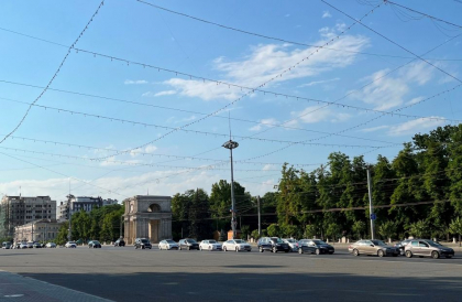 Atentie, soferi. Circulatia in perimetrul Pietii Marii Adunari Nationale va fi sistata maine. In ce interval de timp trebuie sa evitati zona 